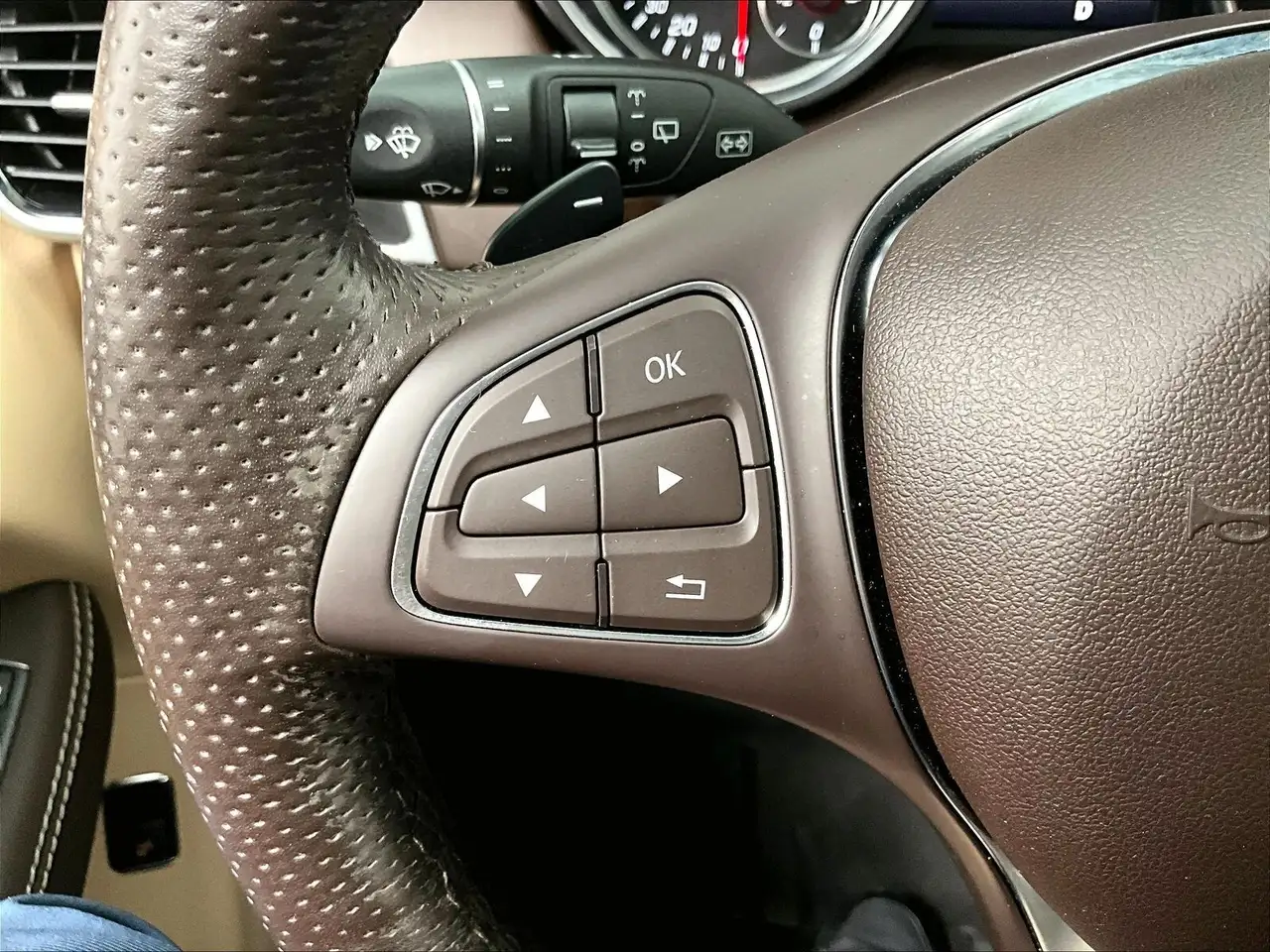 Mercedes-Benz GLE photo Mercedes-Benz GLE