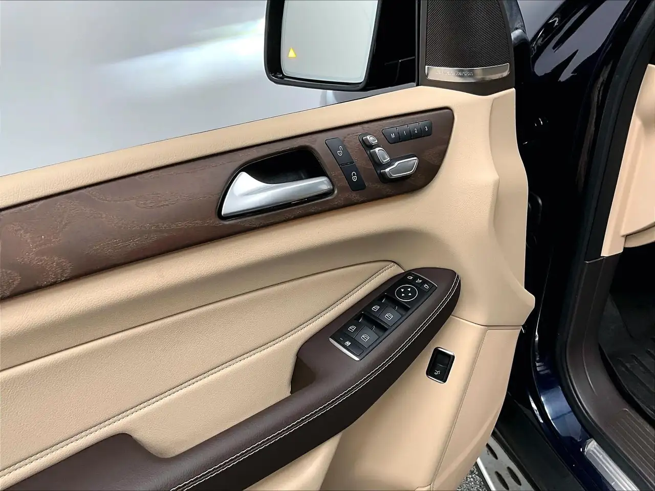 Mercedes-Benz GLE photo Mercedes-Benz GLE