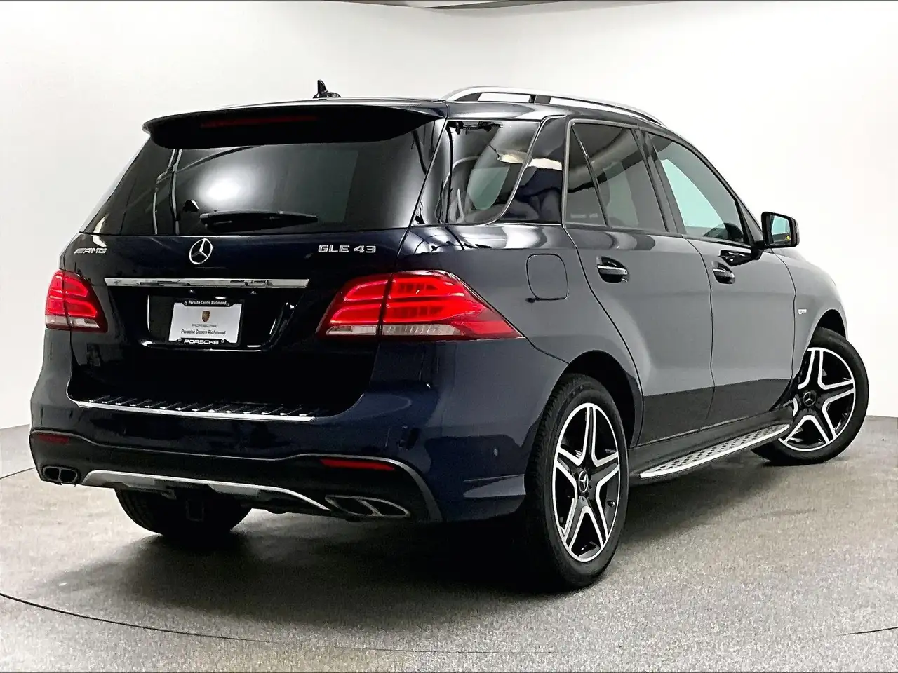 Mercedes-Benz GLE photo Mercedes-Benz GLE