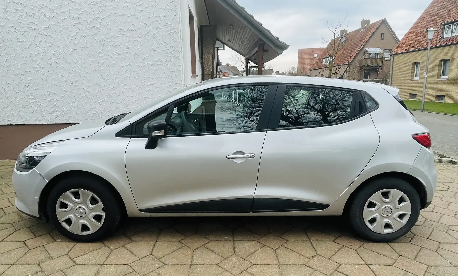 Renault Clio dCi 75 Expression - 1