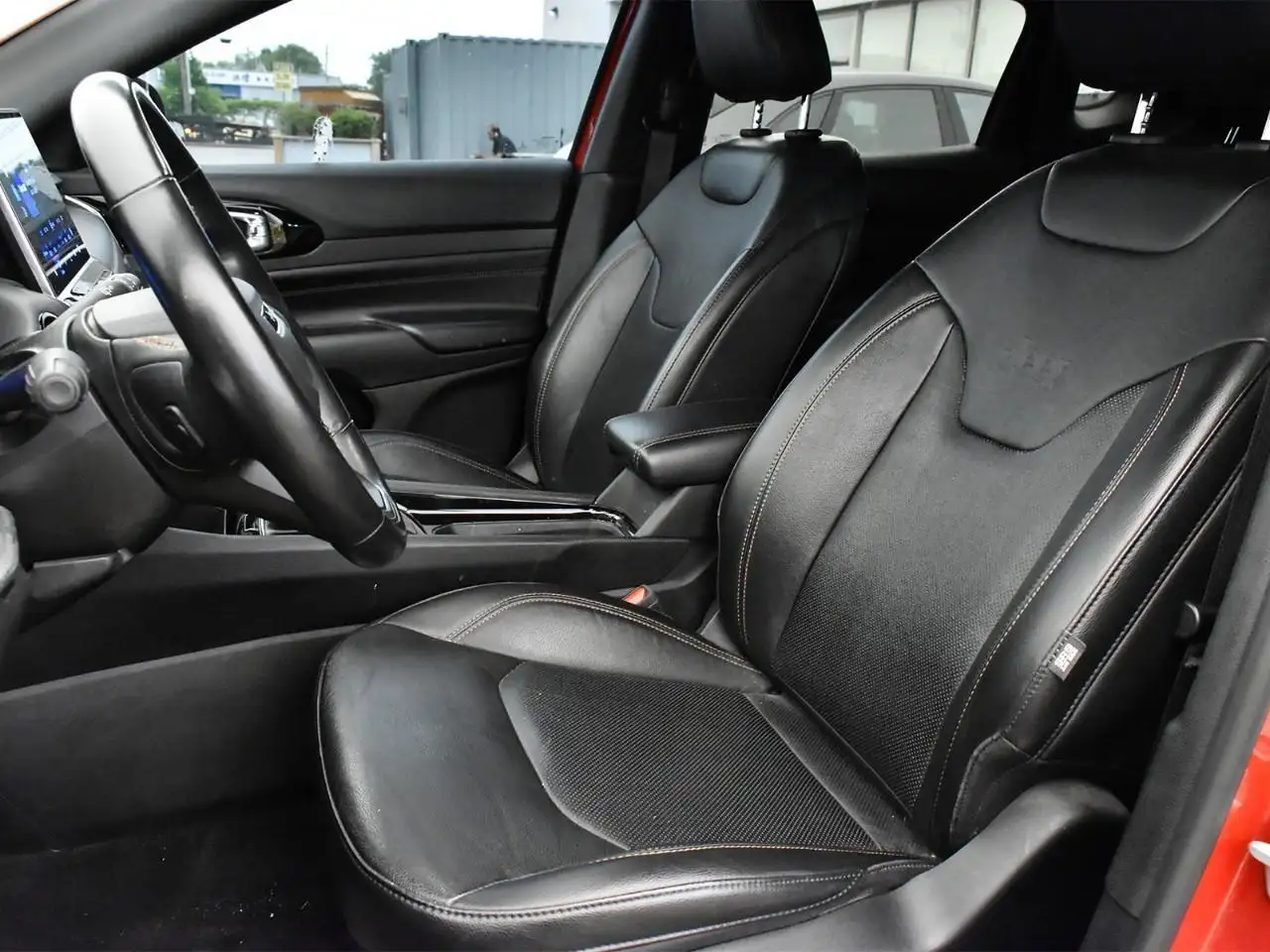 Jeep Compass photo Jeep Compass