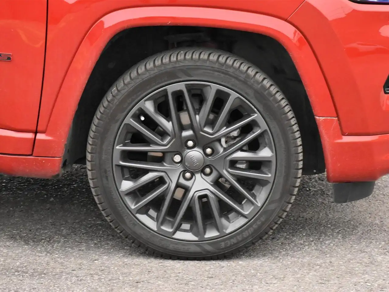 Jeep Compass photo Jeep Compass