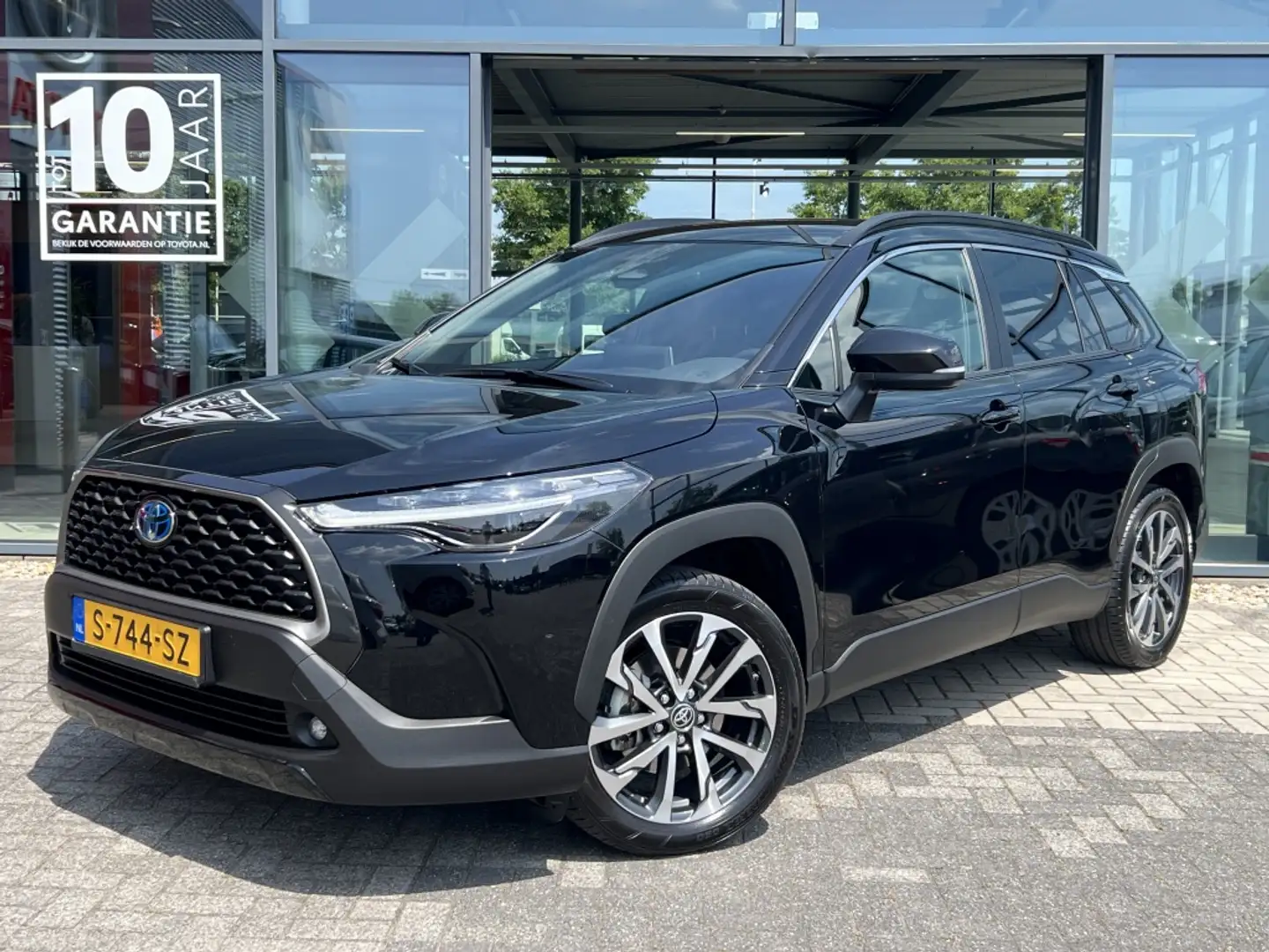 Toyota Corolla Cross 2.0 HP Hybrid F. Ed. Zwart - 2