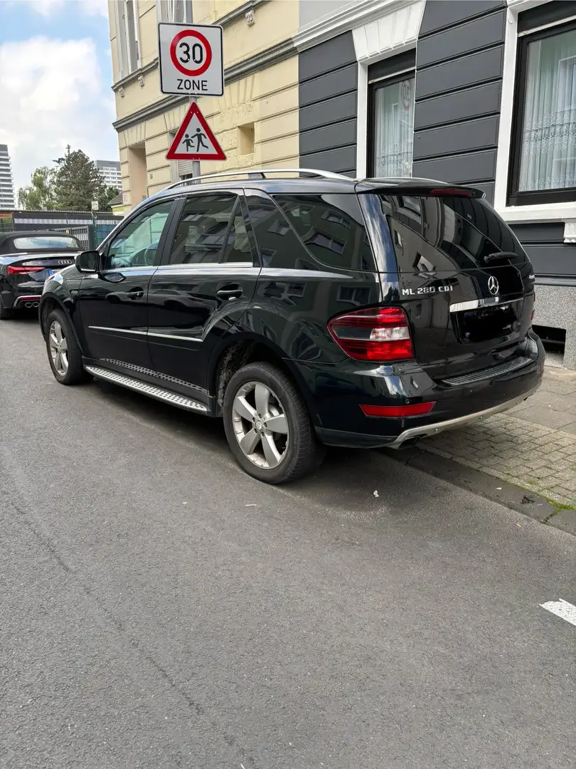 Mercedes-Benz ML 280 ML 280 CDI (164.120) Чорний - 2