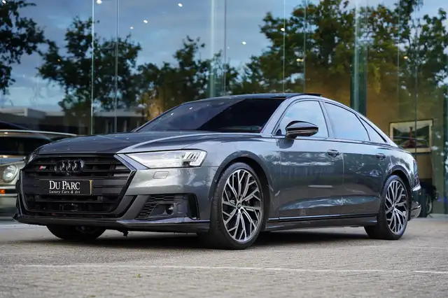 Audi S8 4.0 TFSI Quattro B&O / Active Chassis / NL-Auto