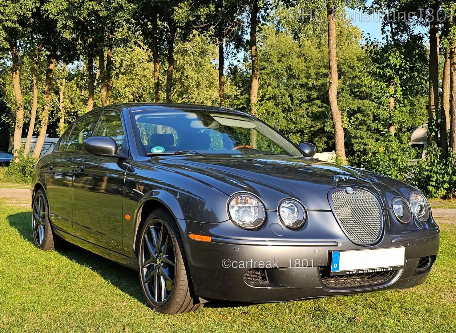 Jaguar S-Type R Performance 4,2 V8 Sport Aut. Šedá - 1