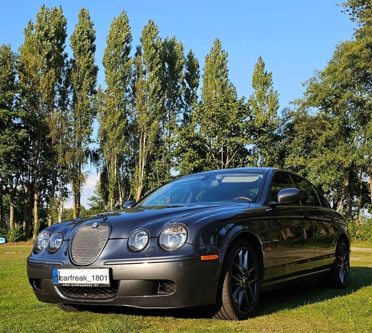 Jaguar S-Type R Performance 4,2 V8 Sport Aut. Šedá - 2