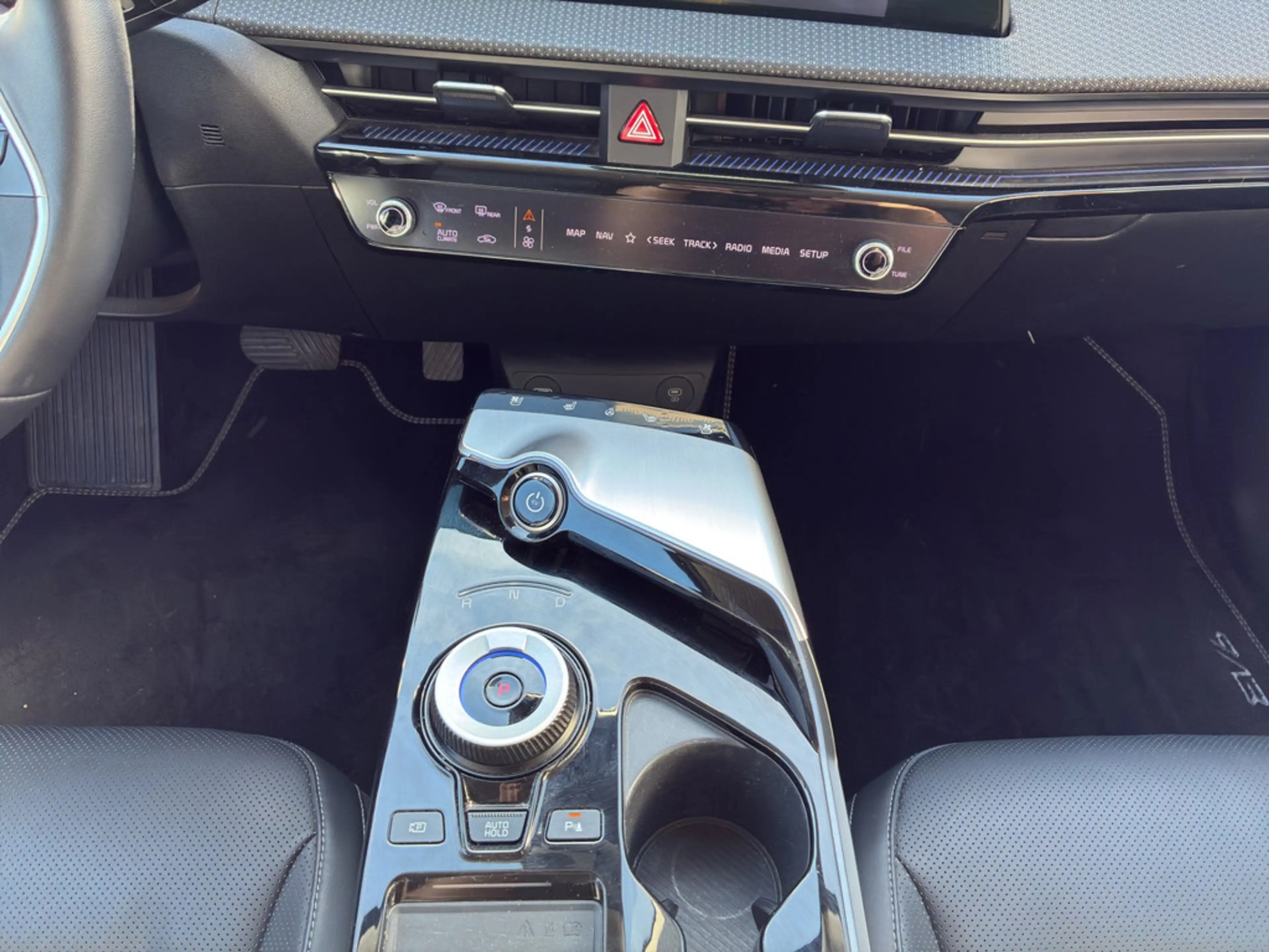Kia EV6 77,4 4WD | AIR | WP | ASS | DRIVE | COM | DES — photo 15