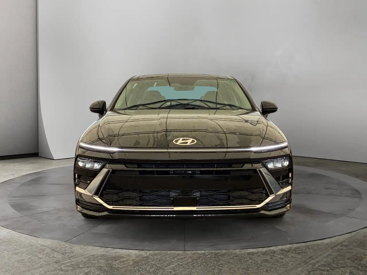 Hyundai SONATA снимка Hyundai SONATA