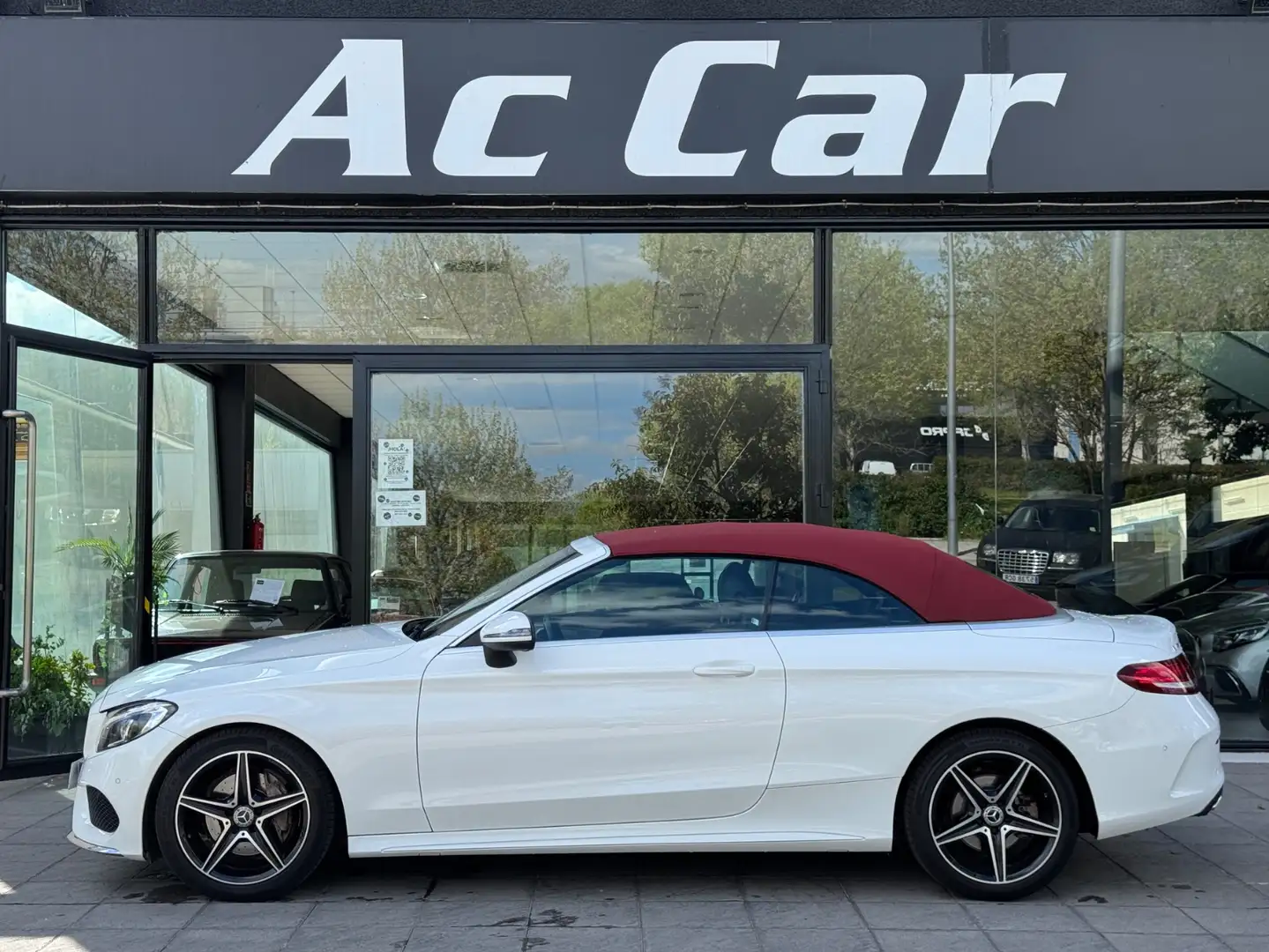 Mercedes-Benz C 200 Cabrio Blanc - 1
