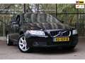 Volvo V70 2.4 D5 AWD Momentum / Nieuwe Distributie / Trekhaa Zwart - thumbnail 1