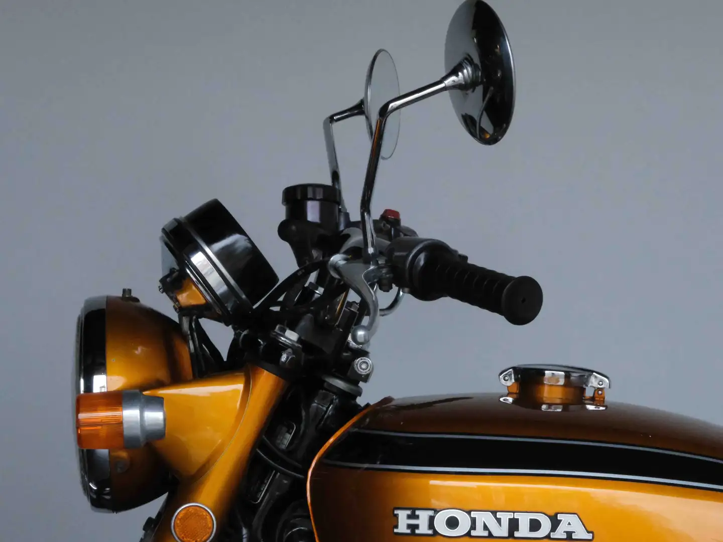 Honda CB 750 four K1 - worldwide shipping - Золотистый - 2