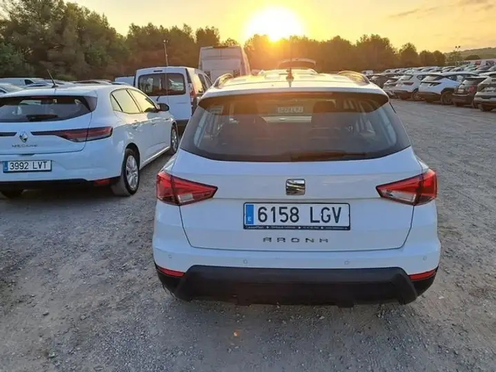 SEAT Arona 2020, foto 6