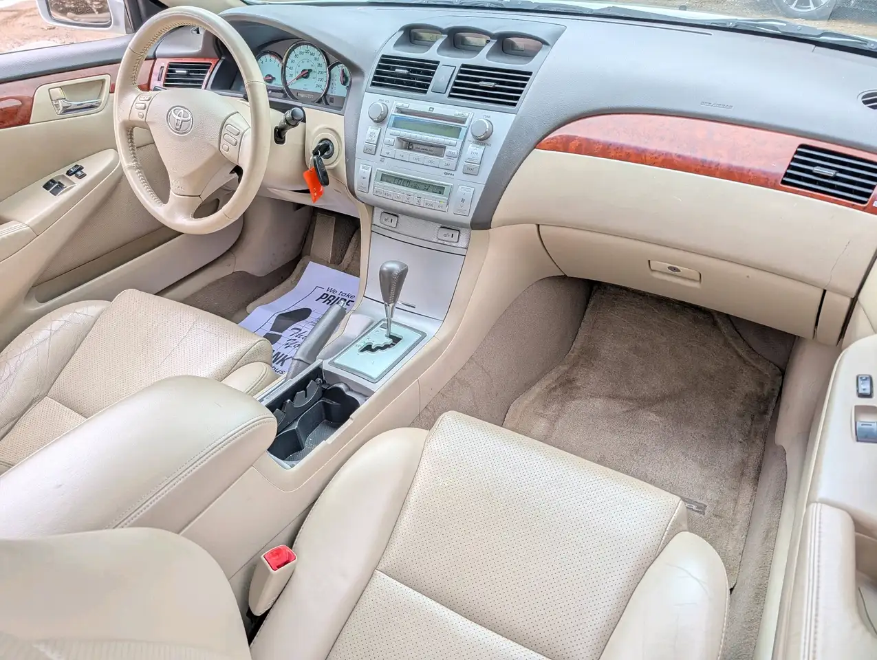 Toyota Camry снимка Toyota Camry