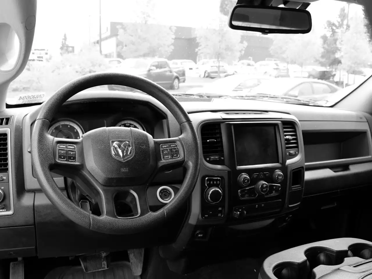 RAM 1500 снимка RAM 1500