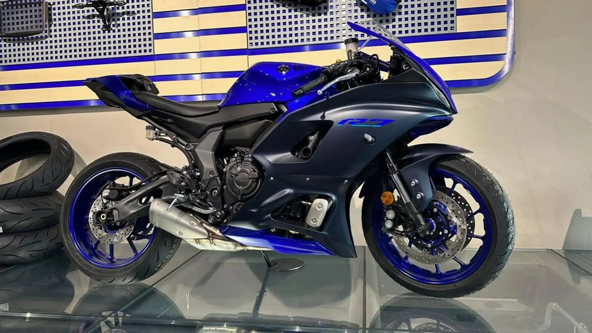 Yamaha YZF-R7 2023 Nero - 1