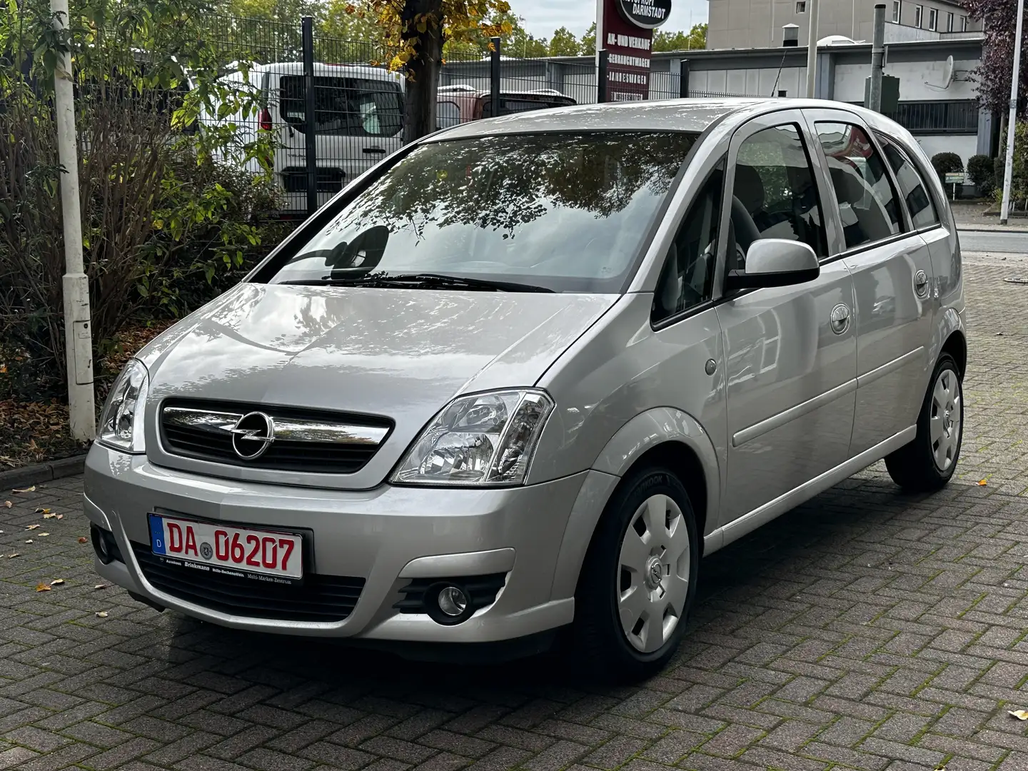 Opel Meriva Edition/Klima/Isofix/Tüv-Neu/CD/All-Wetter/ Grau - 2