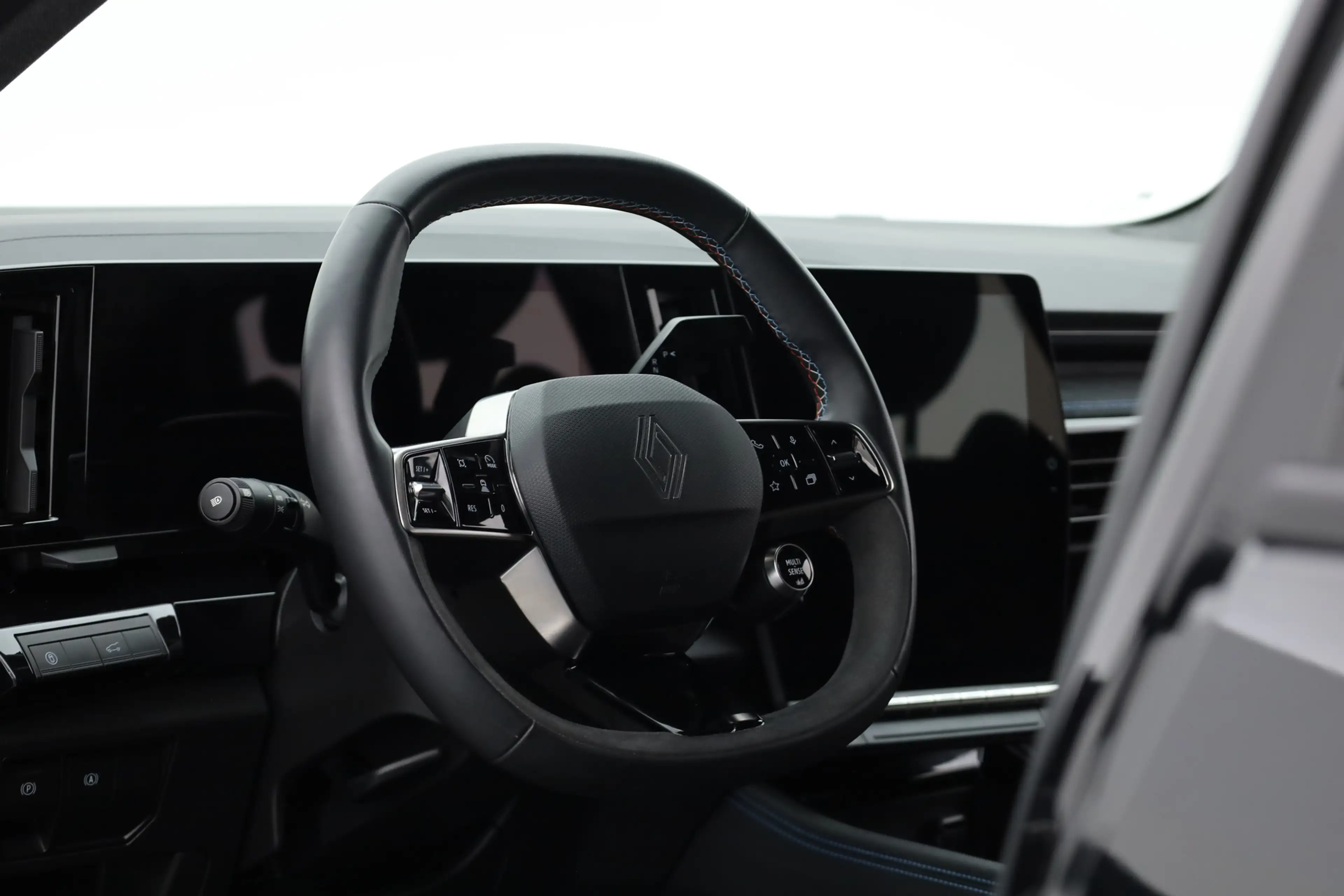 Renault Austral 1.2 E-Tech full hybrid 200 techno esprit Alpine | — photo 6