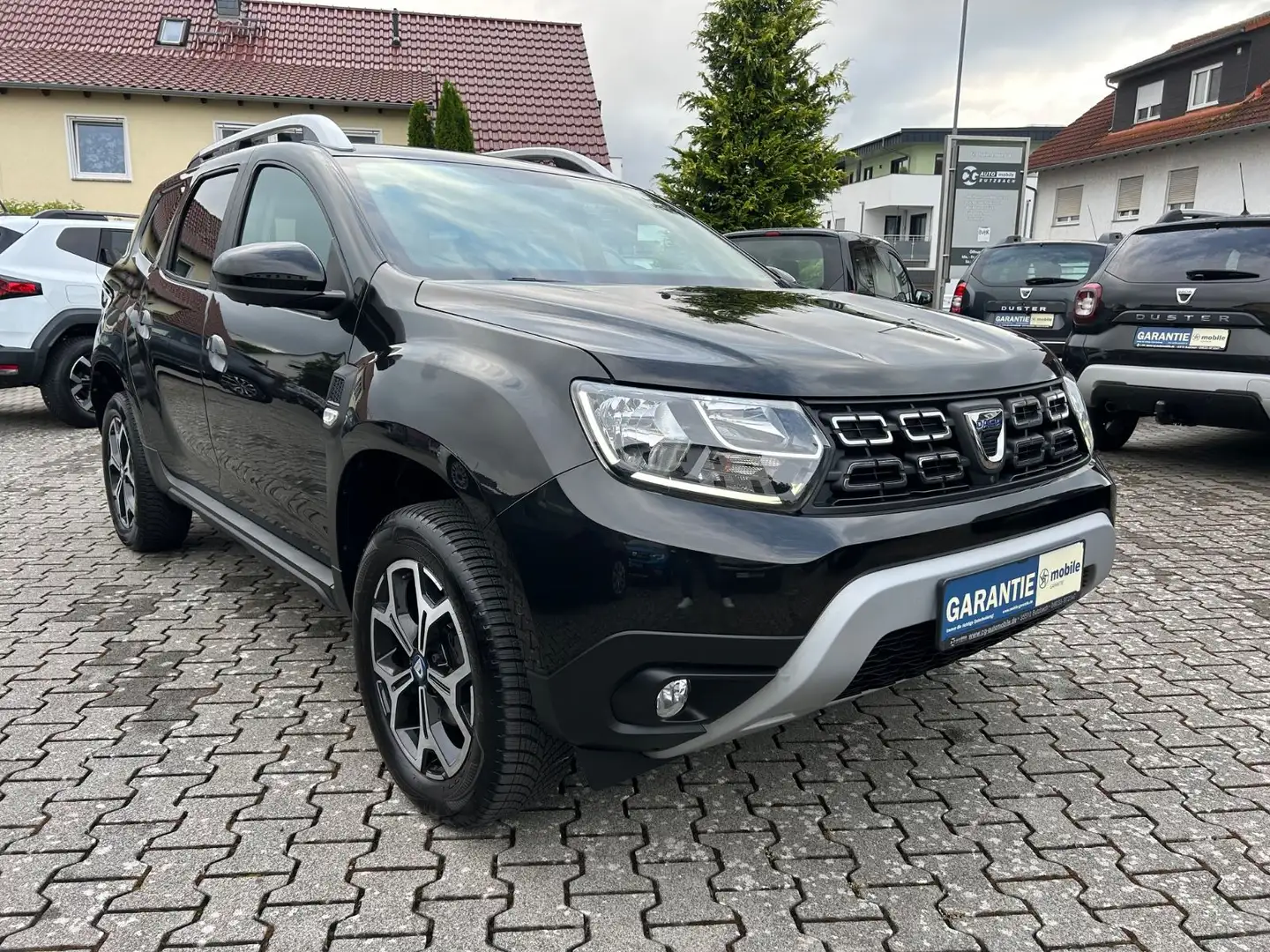 Dacia Duster TCe 100 LPG Celebration+ 360 Grad Kamera Schwarz - 2
