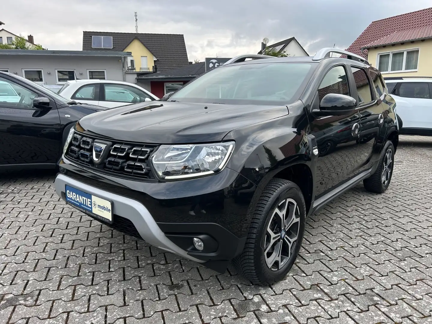 Dacia Duster TCe 100 LPG Celebration+ 360 Grad Kamera Schwarz - 1