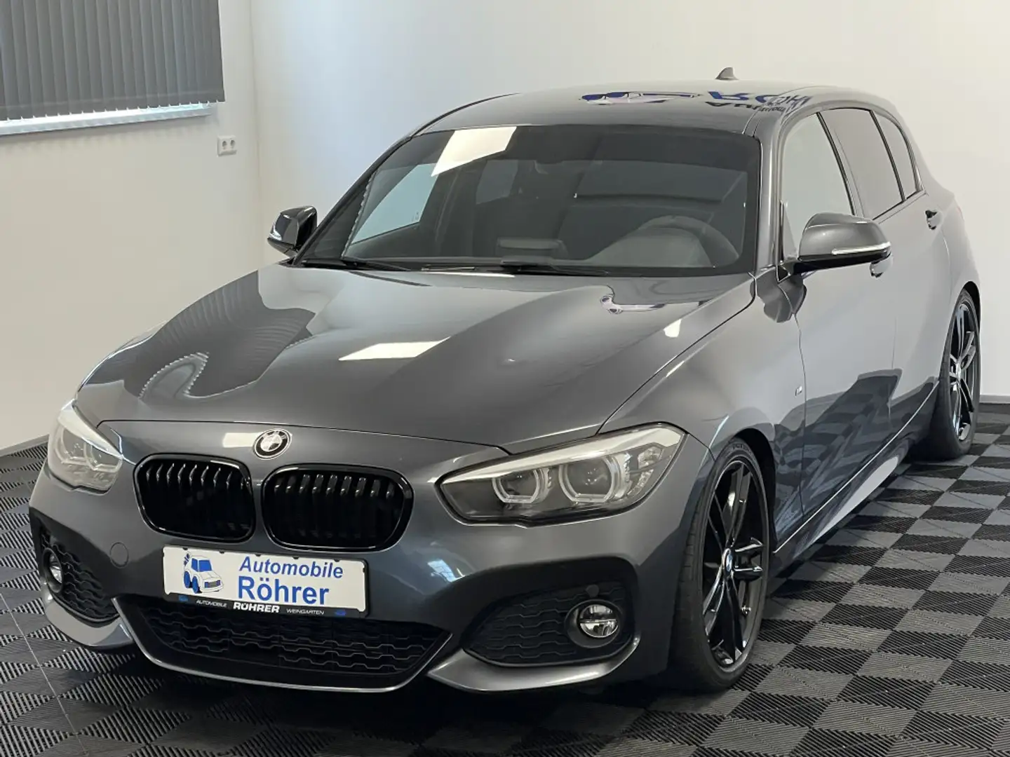 BMW 120 i Autom. Edition M-Sport Shadow Business Grau - 2