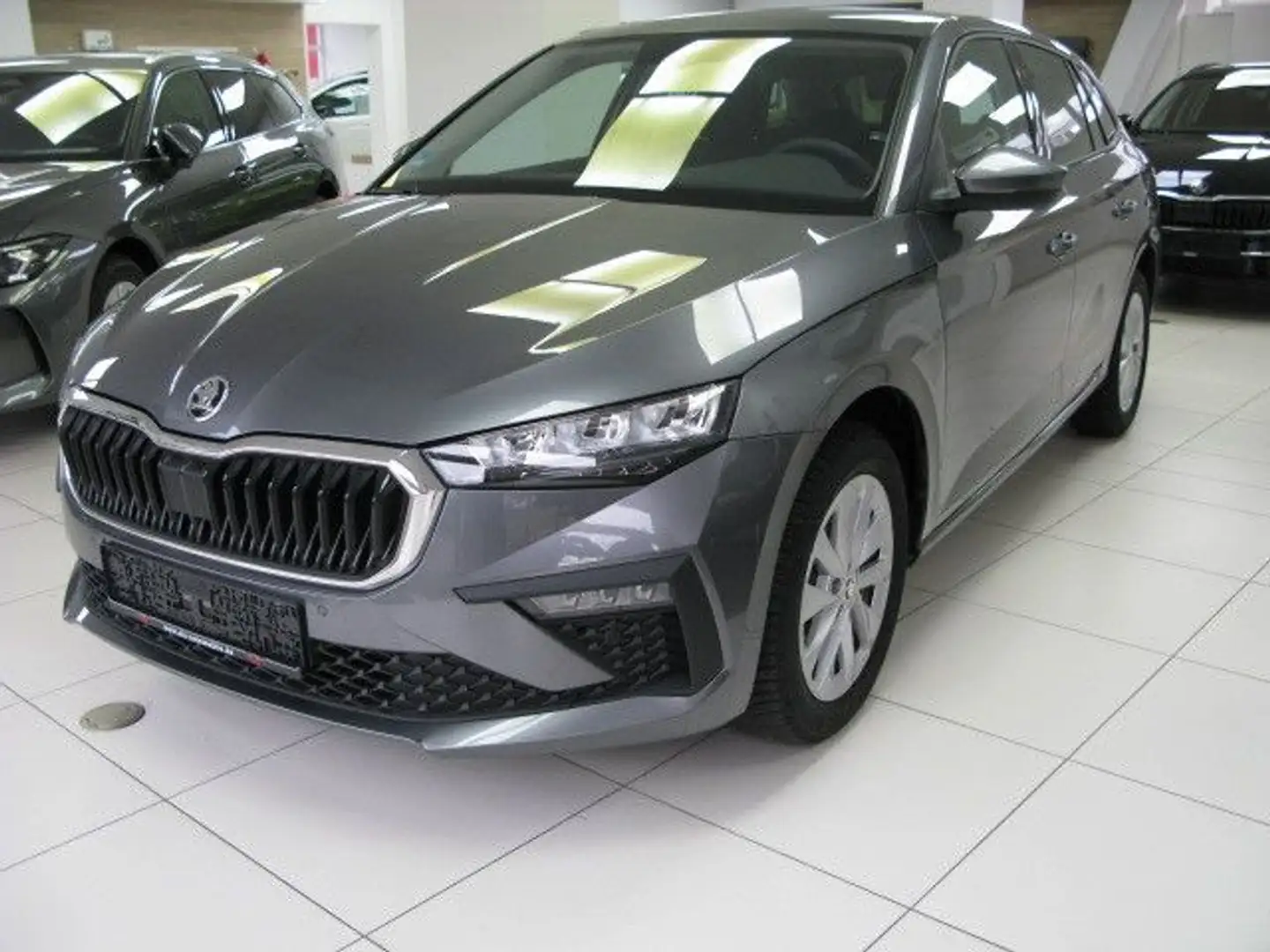 Skoda Scala 1.5 TSI ACT Selection*Navi+Kamera+Virtual* Gris - 2