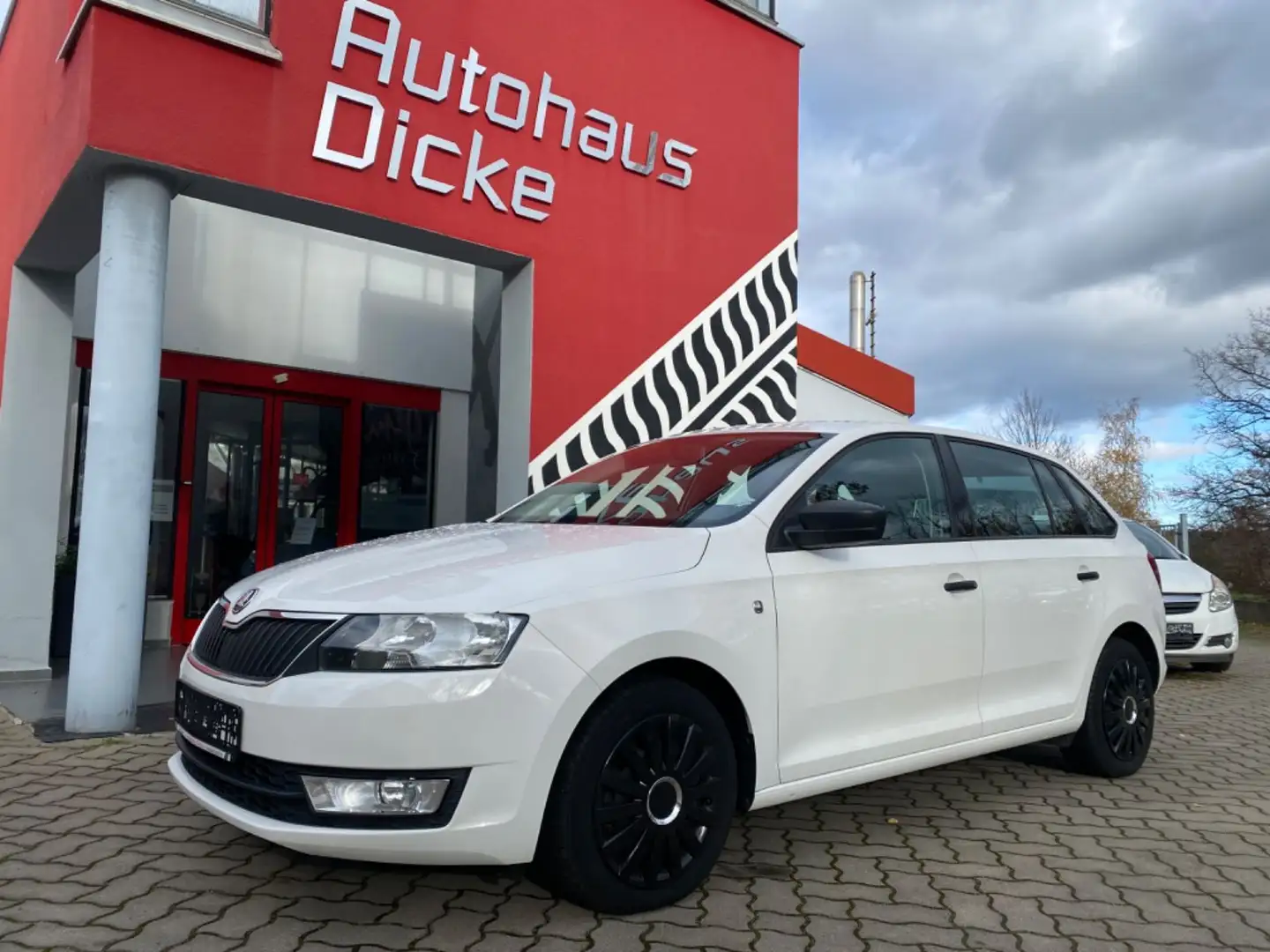Skoda Rapid/Spaceback Spaceback Cool Edition Klima 2. Hd Weiß - 1