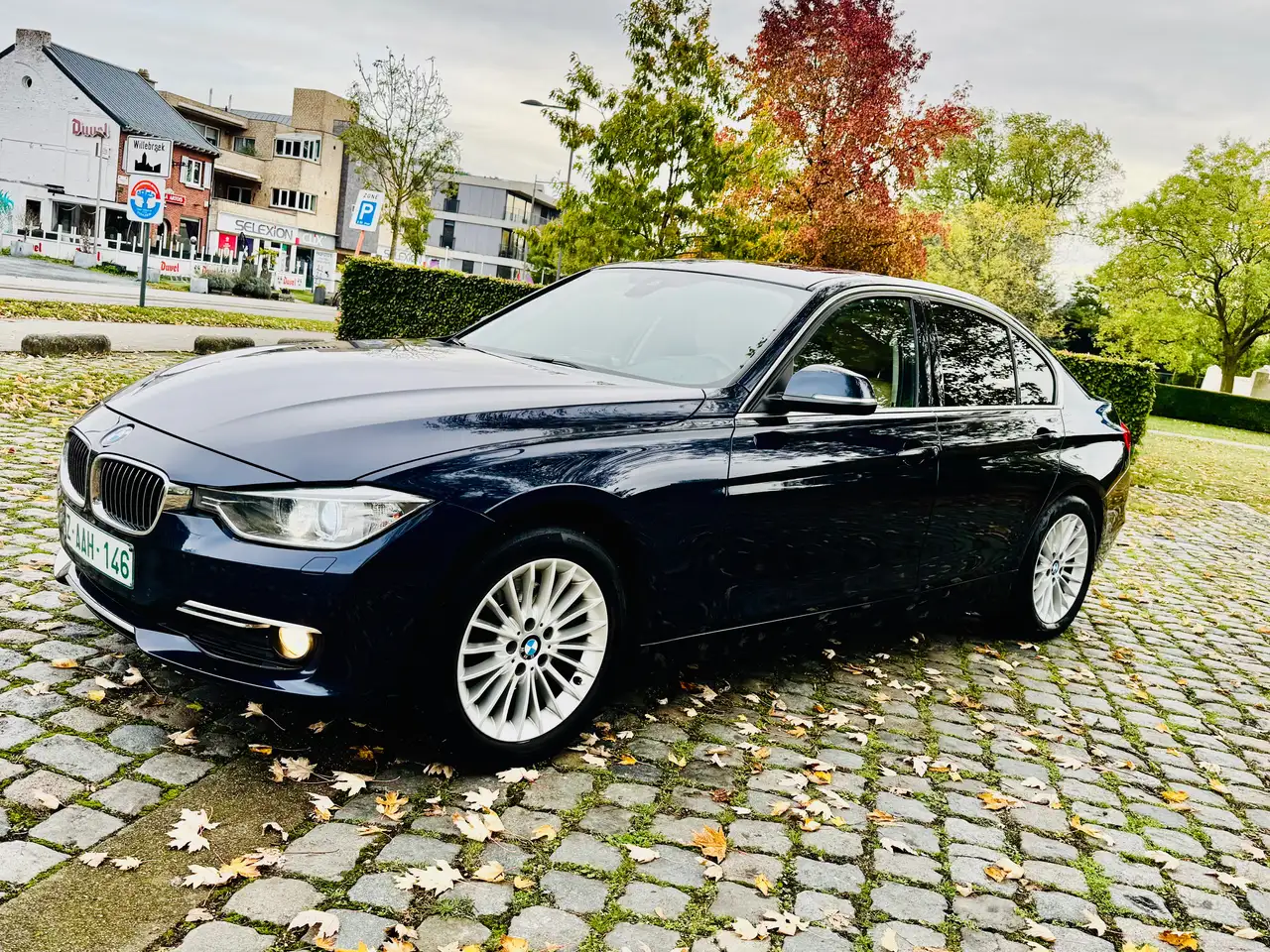 BMW 320