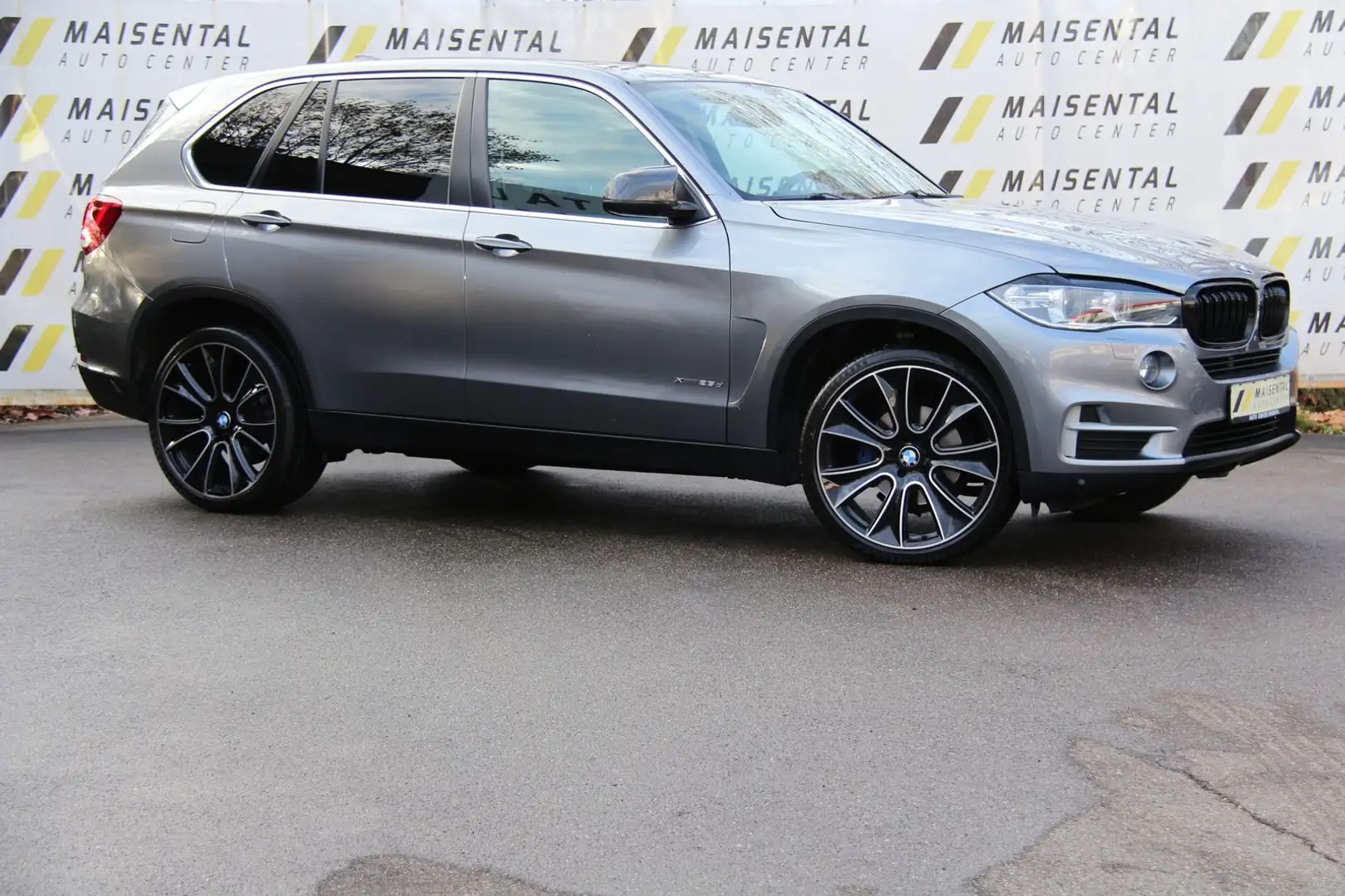 BMW X5 25d|xDrive|22"|AHK|NAVI|MFL|Ambiente|Kamera Gris - 1