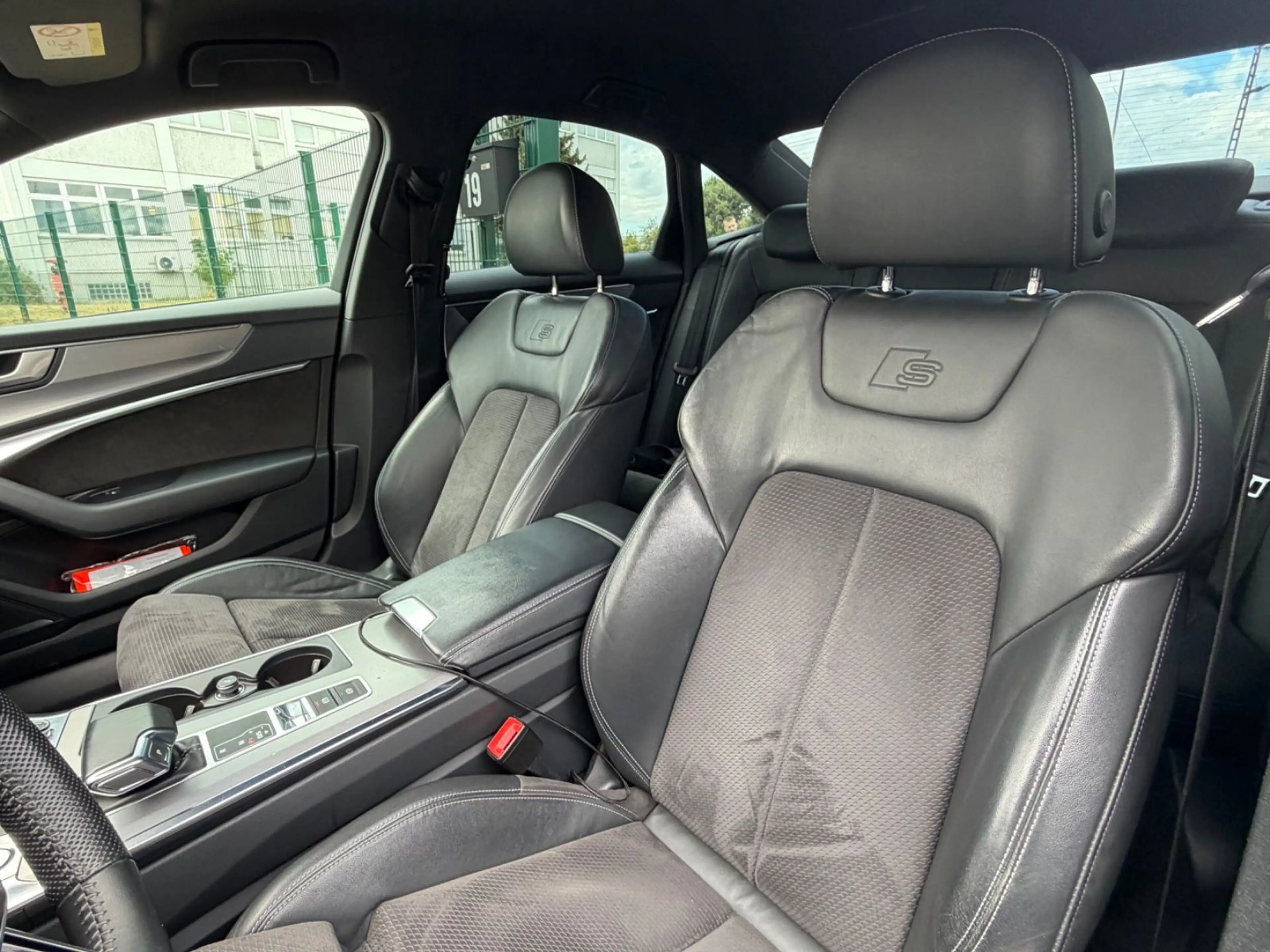 Audi A6 Lim. 45 TDI Quattro Sport S-Line — photo 10