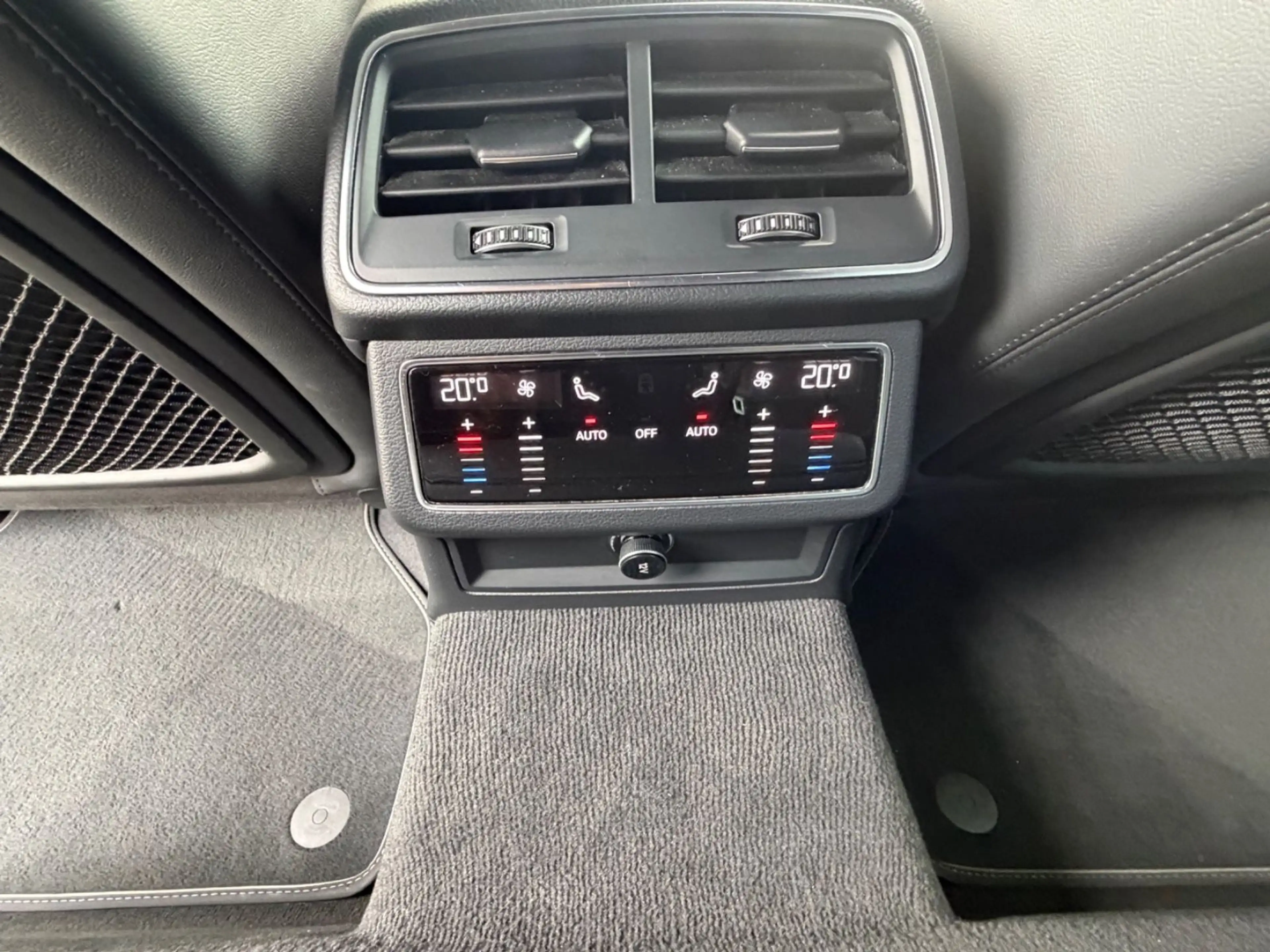 Audi A6 Lim. 45 TDI Quattro Sport S-Line — photo 11