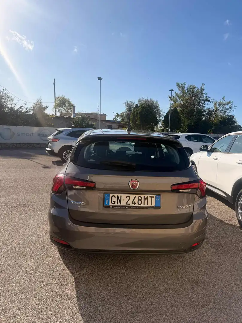 Fiat Tipo 1.5 Hybrid DCT SW 5 porte Gris - 2