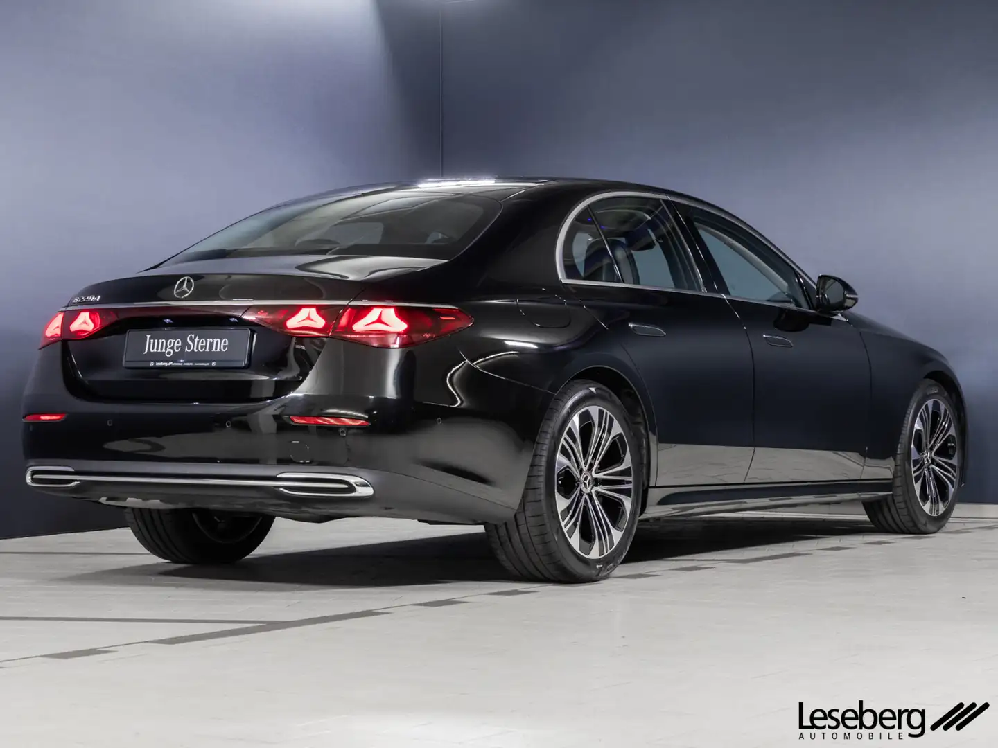 Mercedes-Benz E 220 E 220 d Avantgarde LED/Distronic/Kamera/Navi/DAB Schwarz - 2