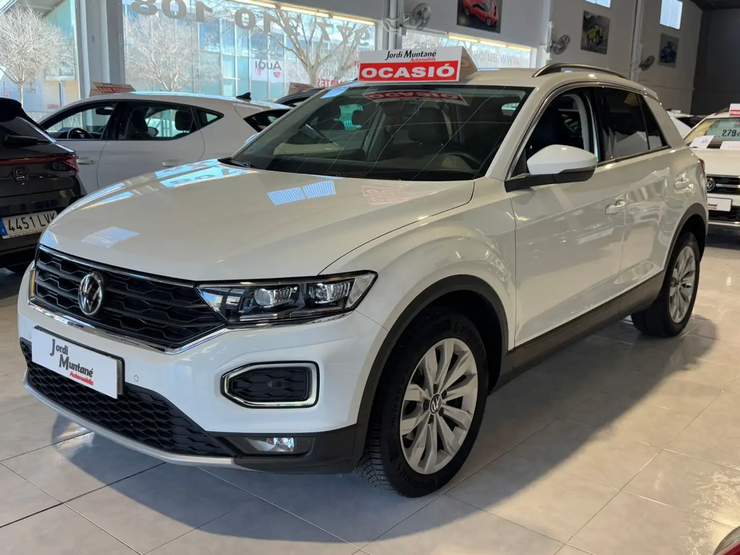 Volkswagen T-Roc 1.0TSI 110CV ADVANCE .- " IMPECABLE ".- " NACIONAL White - 1