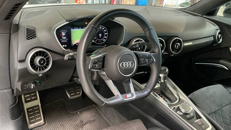 Audi TT 2.0 TFSI quattro S line Competition B&O LED 18" — photo 6
