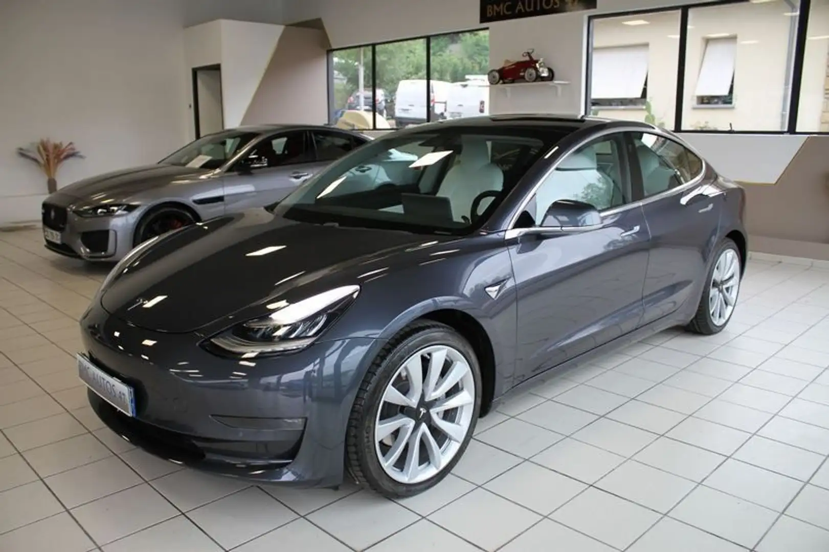 Tesla Model 3 Long Range Dual Motor AWD - 1