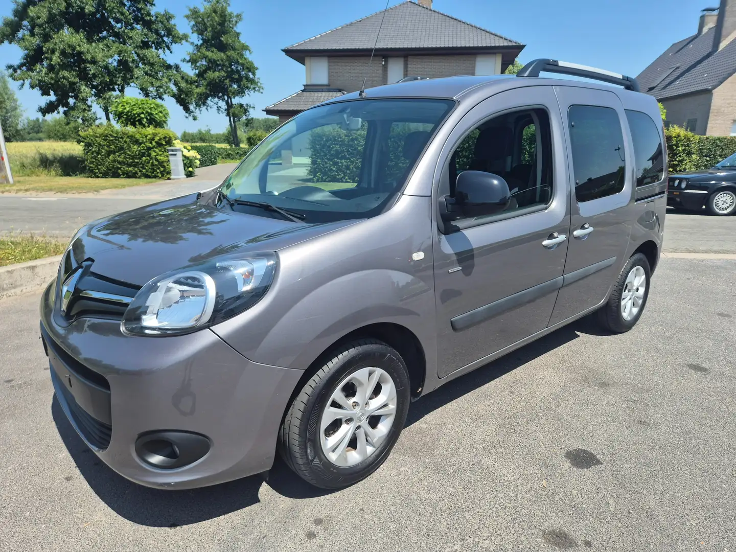 Renault Kangoo 15DCI Energy - AIRCO, TREKHAAK, ER, CV, BLEUTOOTH Gris - 1