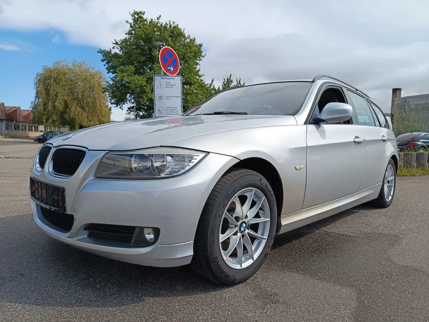 BMW 318 Baureihe 3 Touring 318i Argent - 1