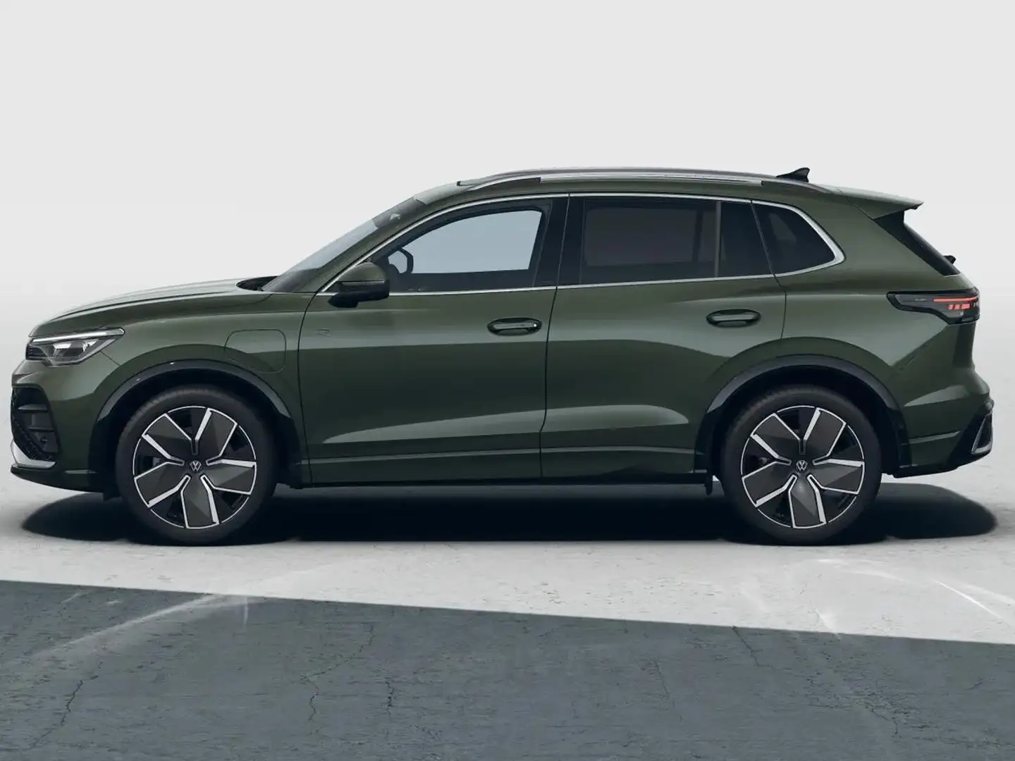 Volkswagen Tiguan R-Line-Edition 1.5 eHybrid 200 kW / 272 pk SUV 6 v Groen - 2