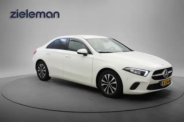 Mercedes-Benz A 180 Sedan 180 Business Solution Luxury Automaat - Came