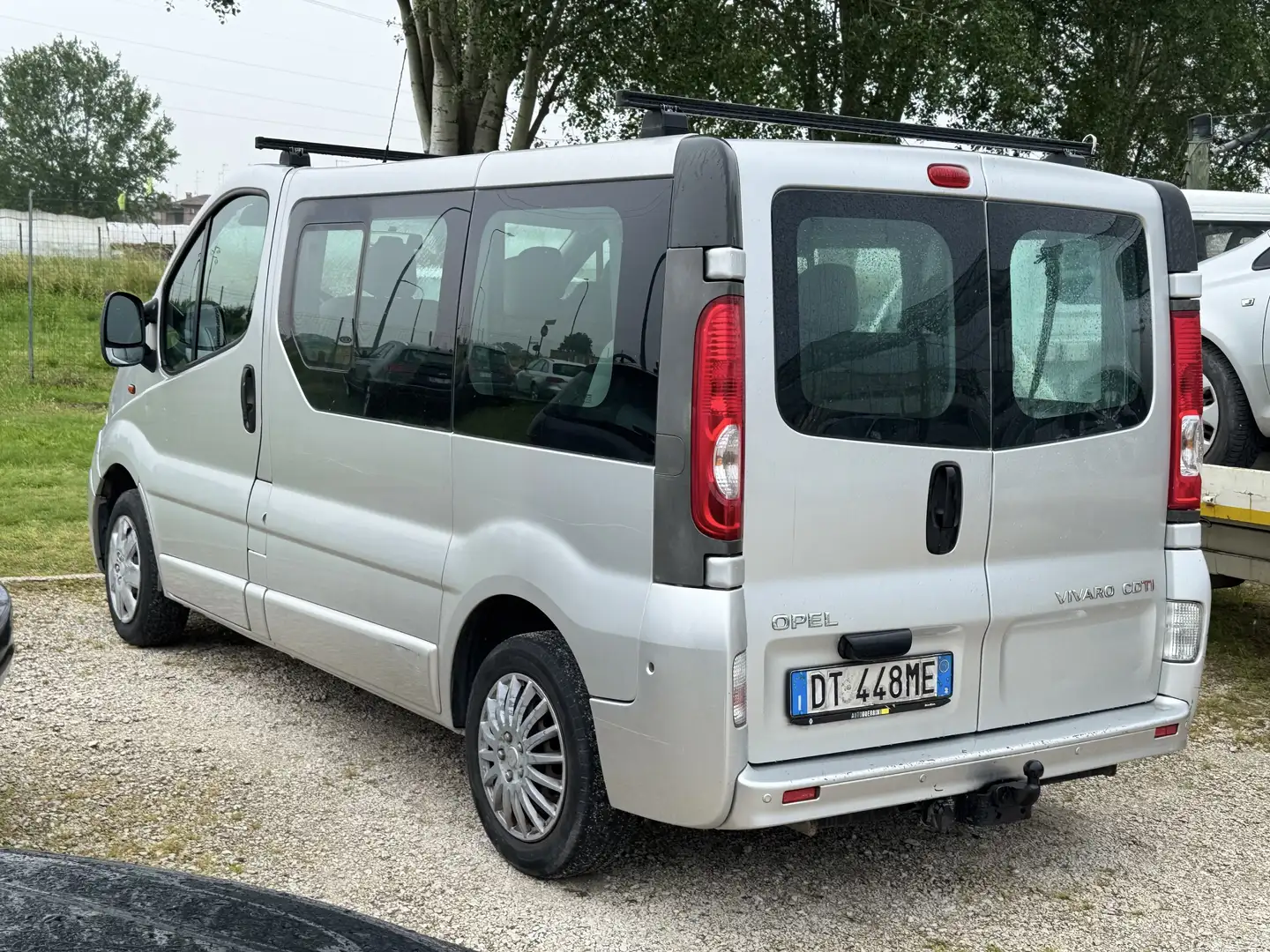 Opel Vivaro 2.0 diesel 9 Posti - 2