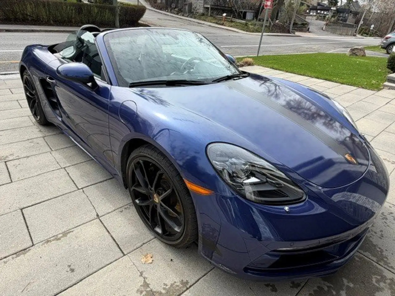 Porsche 718 Boxster снимка Porsche 718 Boxster