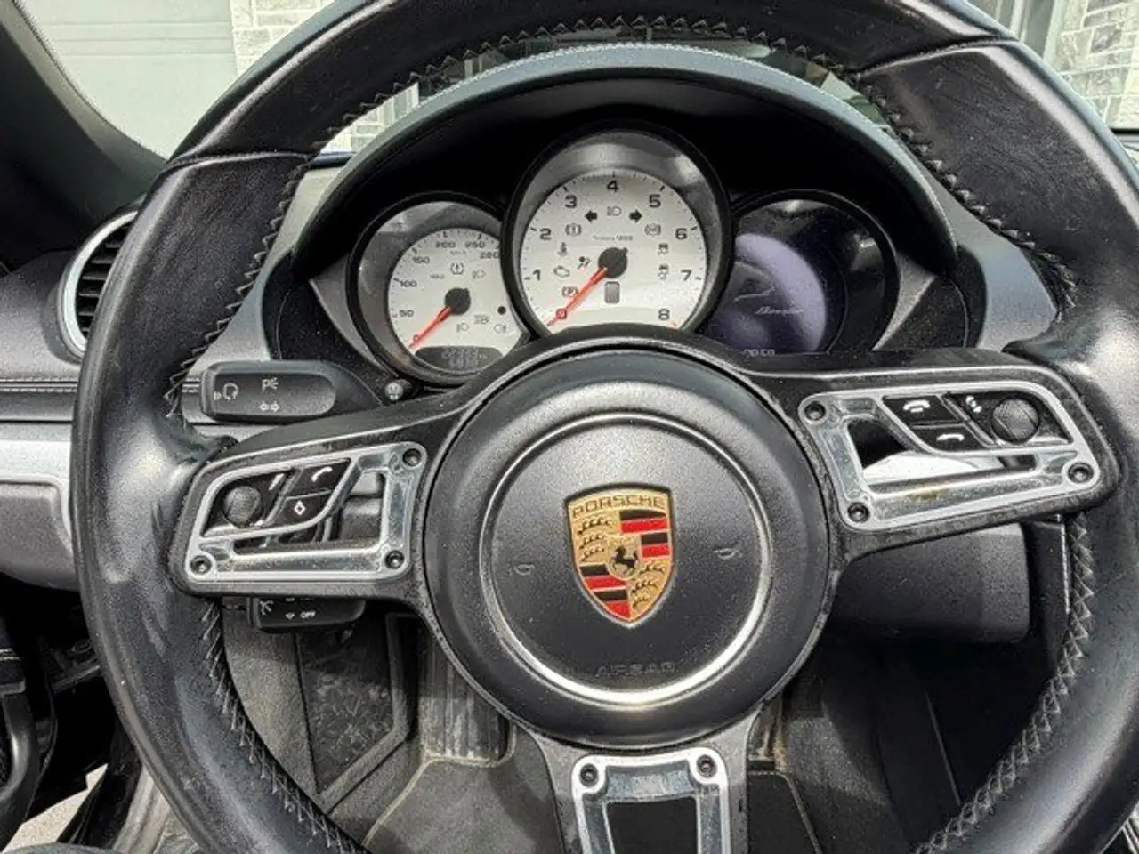 Porsche 718 Boxster снимка Porsche 718 Boxster