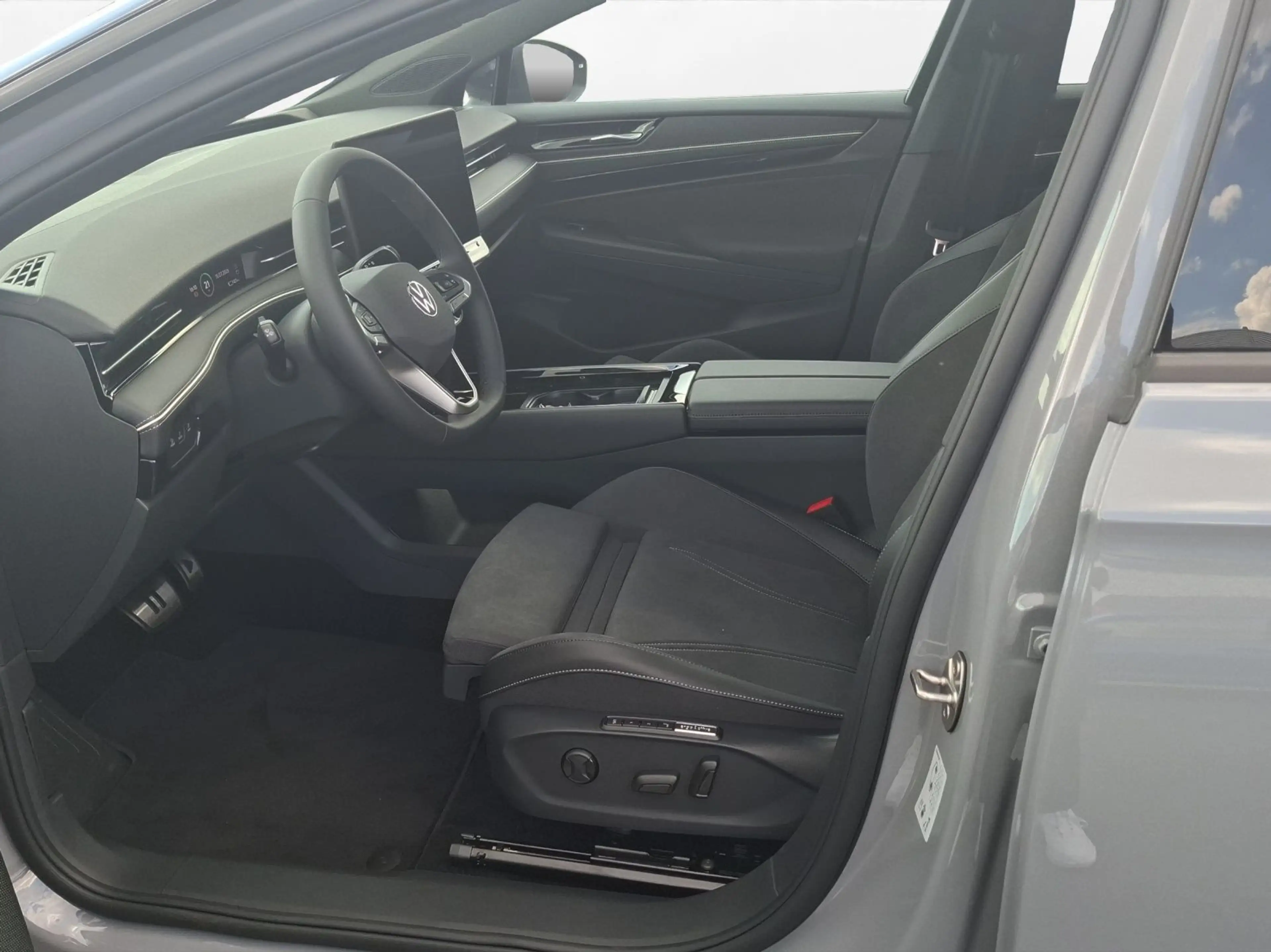 Volkswagen ID.7 Pro S 286 PS | Wärmepumpe | HUD uvm. — photo 2