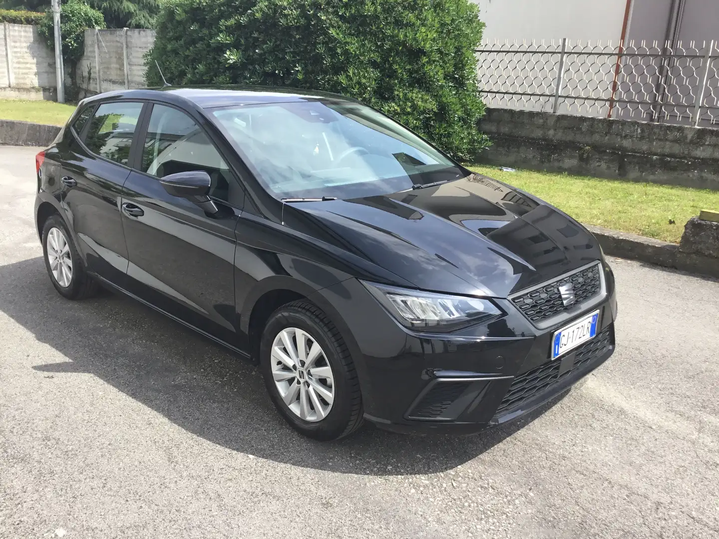 SEAT Ibiza Ibiza 1.0 mpi Reference 80cv Negro - 1