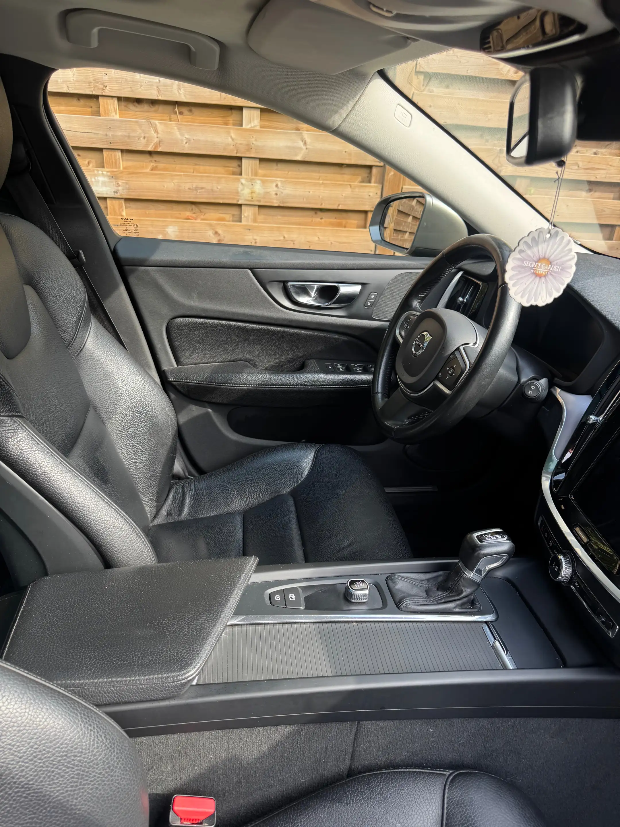 Volvo V60 D3 Momentum Leder, panorama,....11.000,-excl btw — photo 8