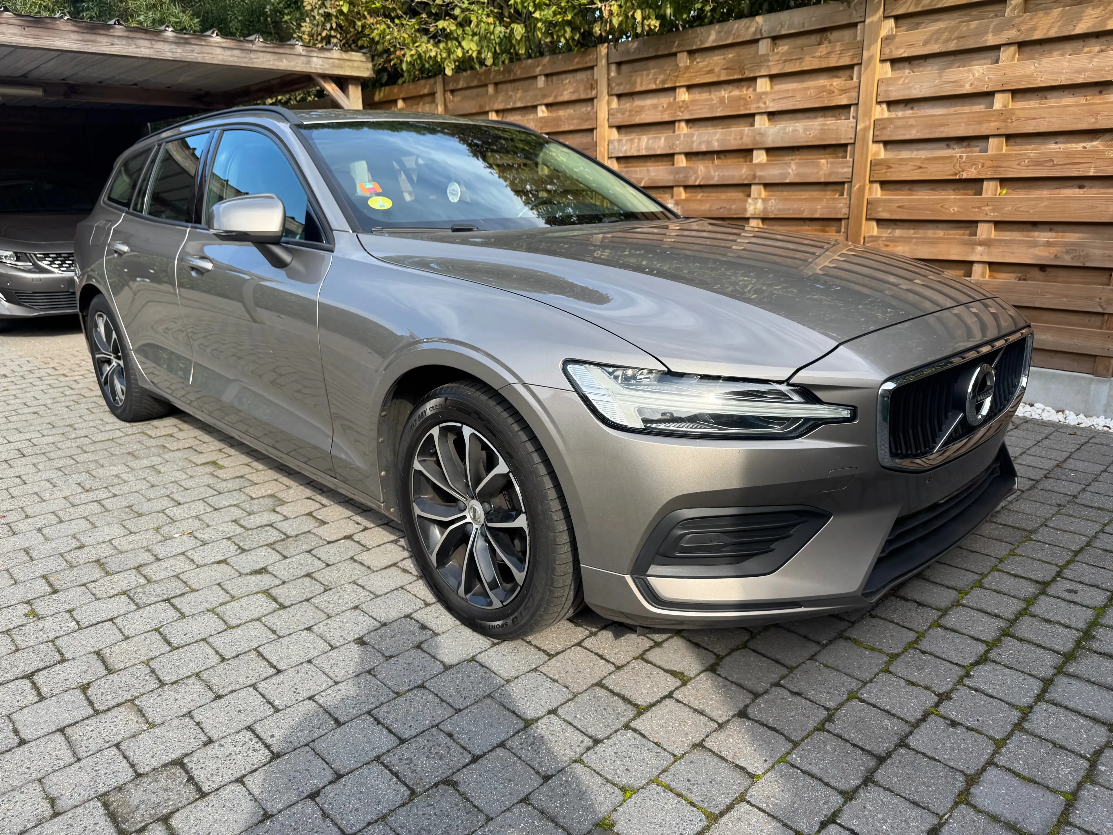 Volvo V60 D3 Momentum Leder, panorama,....11.000,-excl btw
