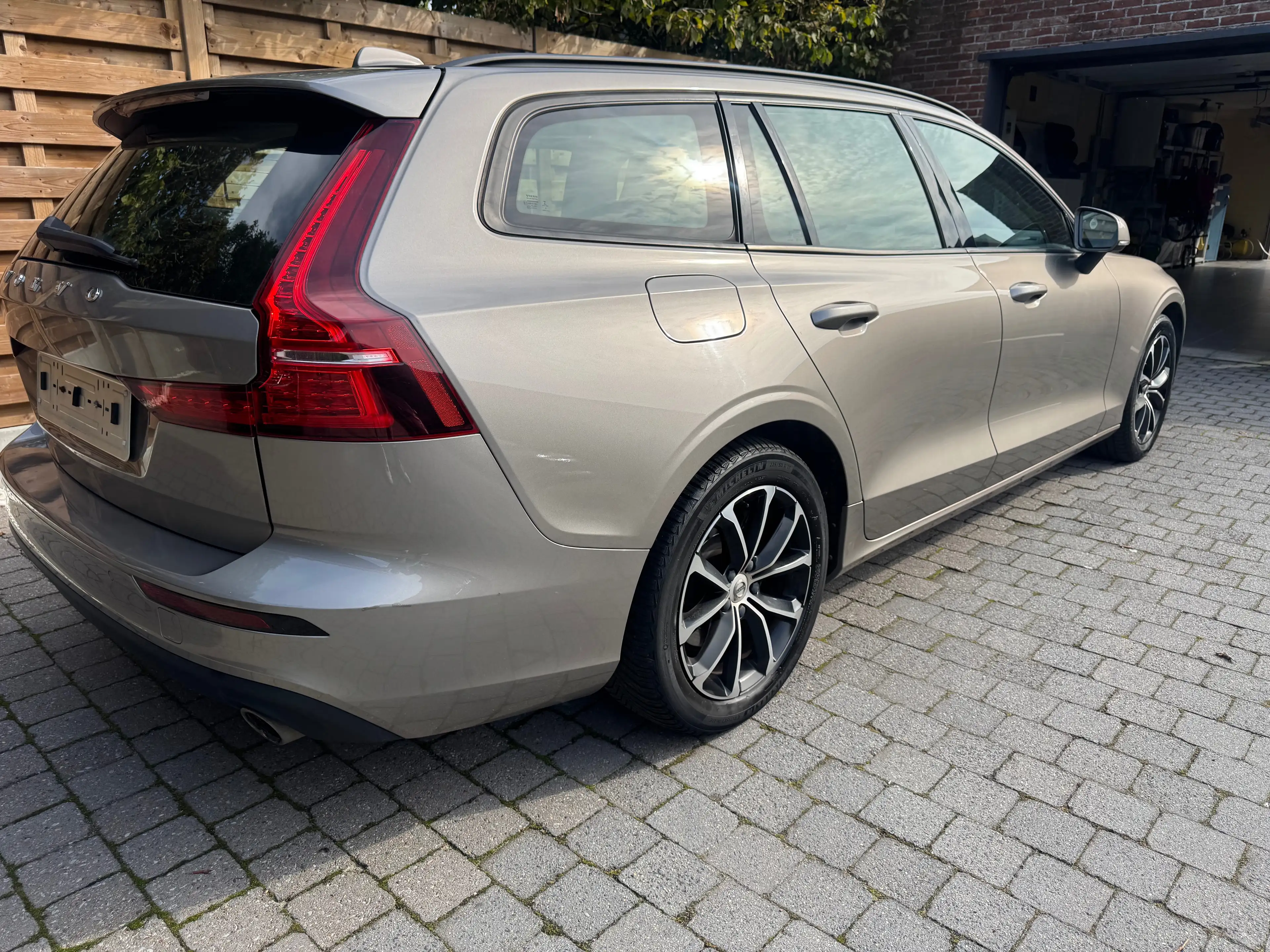 Volvo V60 D3 Momentum Leder, panorama,....11.000,-excl btw — photo 4