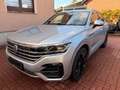 Volkswagen Touareg 3.0 TDi R-Line 4Motion VOLL+PANO+MASSAGE Silber - thumbnail 1