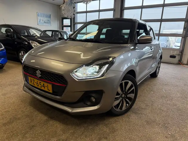 Suzuki Swift 1.0 Stijl Smart Hybrid | Navi | Carplay | tot 10 j